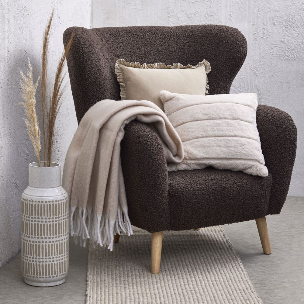 Dekoratyvinė pagalvėlė STAVKLOKKE